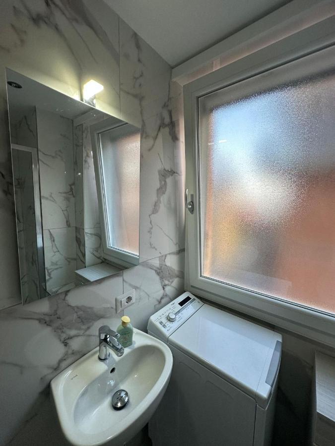 Al Porto Di Roma B&B Лидо-ди-Остия Экстерьер фото