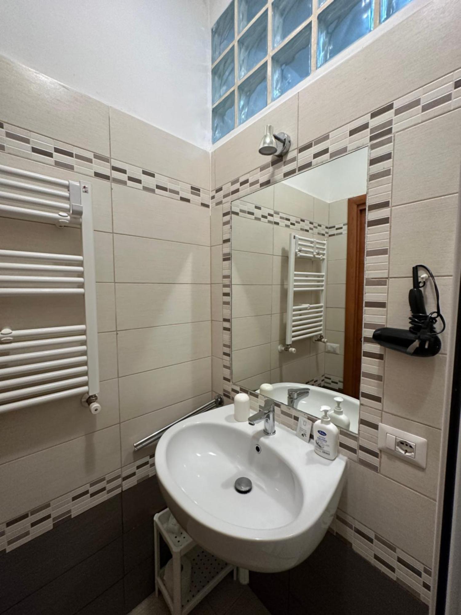 Al Porto Di Roma B&B Лидо-ди-Остия Экстерьер фото